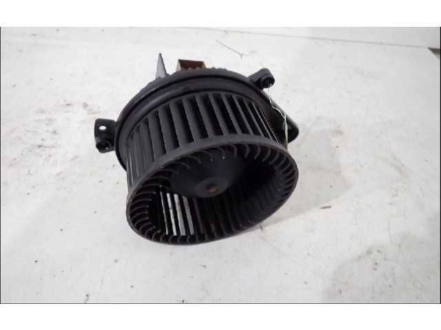 Вентилятор печки    8E1820021E   Seat Exeo (3R)