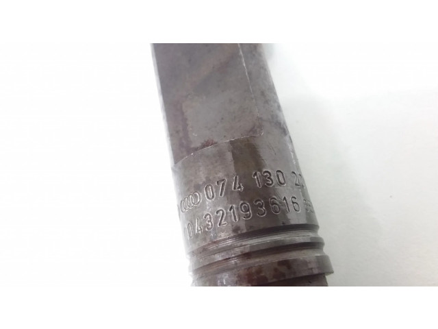 Vstřikovač 074130201Q, 0432193616   Volvo S70  V70  V70 XC  pro naftový motor 2.5  