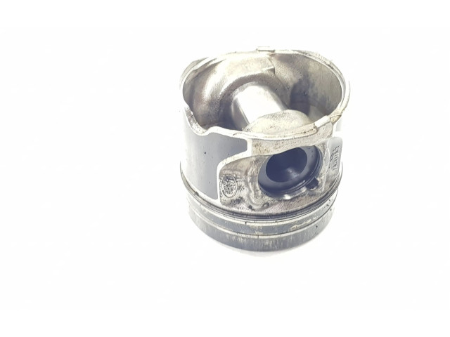 Píst PISTON204DTD, 204DTD   Land Rover Range Rover Evoque L551     