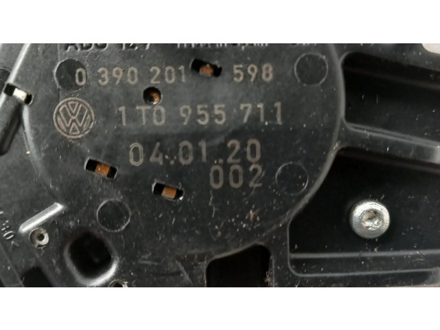 Моторчик заднего дворника 1T0955711, 0390201598    Volkswagen Touran I