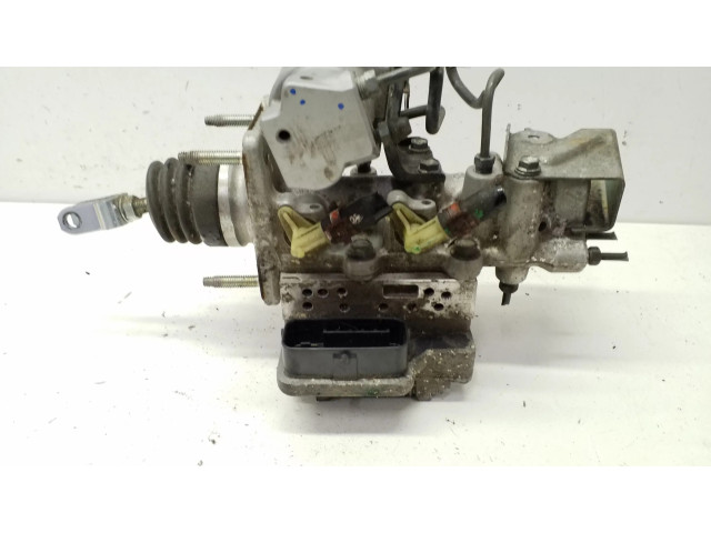 Jednotka ABS 4727047030   Toyota Prius c 2012