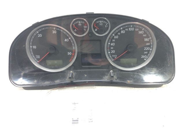 Панель приборов    Volkswagen PASSAT B5.5       