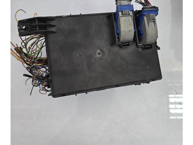 Блок предохранителей 00517986160, 28106883   Fiat Punto (188)    