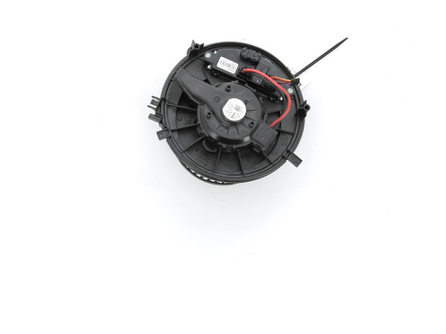 Вентилятор печки    5WB819021A, I0-5530J   Volkswagen Touran II