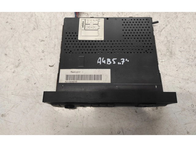 Радио/ проигрыватель CD/DVD / навигация    Audi  A4 S4 B5 8D  1994 - 1999 года