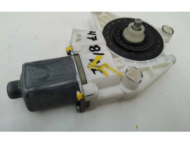 Передний двигатель механизма для подъема окон A2048200142, 0130822503   Mercedes-Benz CLK AMG A208 C208