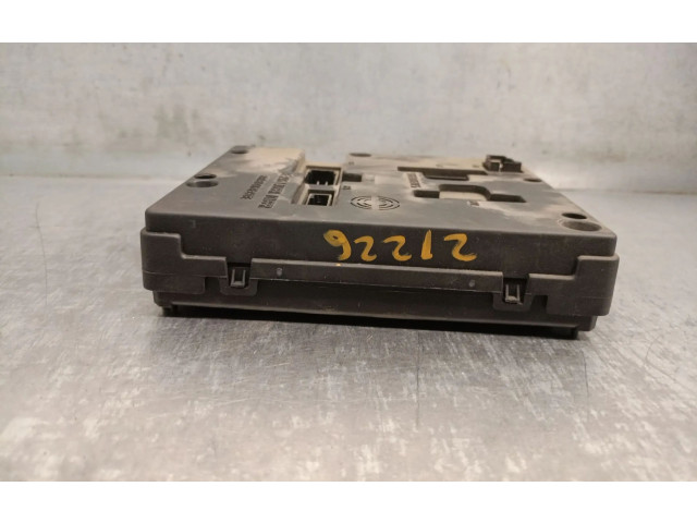 Pojistková skříňka Řídící jednotka BSM 8200029340B, S108502510FSIEMENS   Renault Megane I 2000