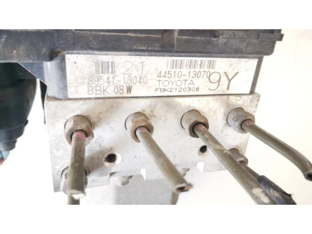 Jednotka ABS 4451013070   Toyota Corolla Verso E121 2003