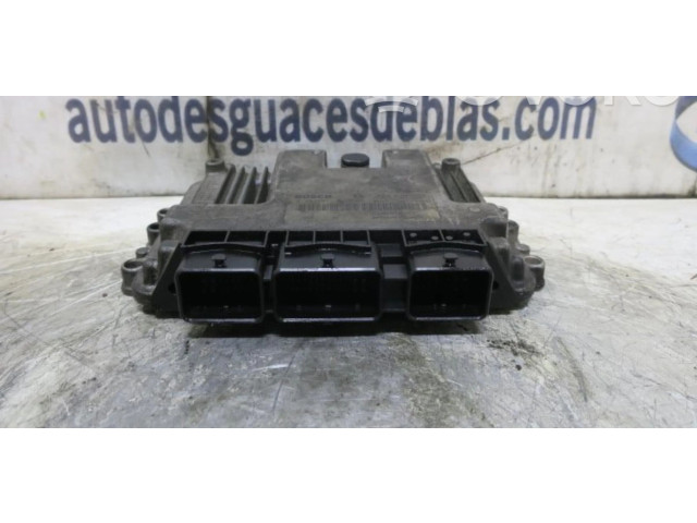 Блок управления двигателем Блок управления 8200310863   Renault Megane II