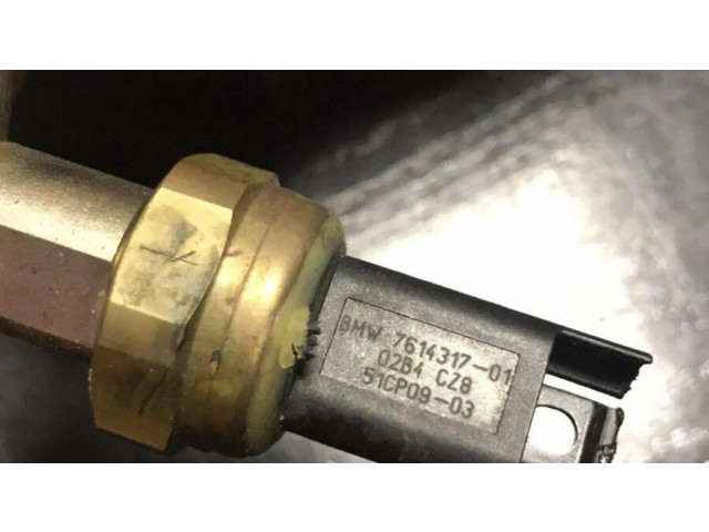 Vstřikovací lišta 7614317   BMW 5 E60 E61  pro benzínový motor 2.5  