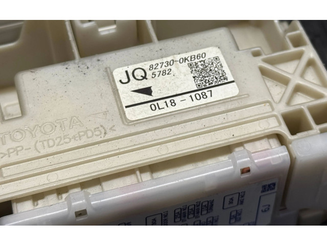 Блок комфорта 89221F0020, 50138940   Toyota Hilux (AN120, AN130)   