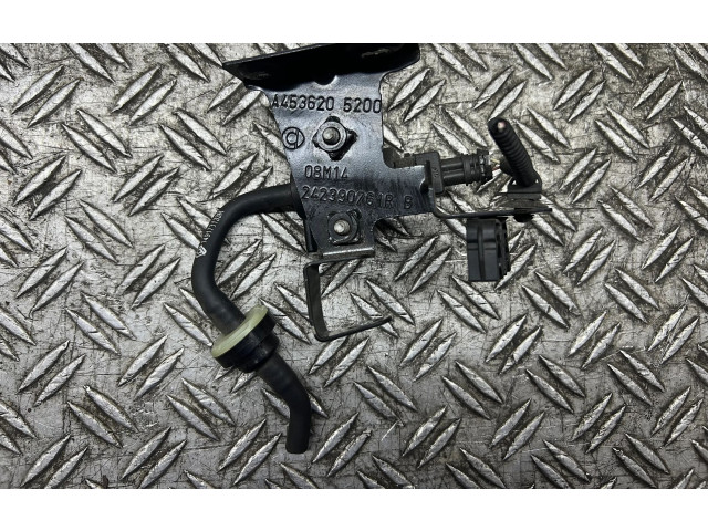 Vstřikovač 8200762162   Nissan Qashqai     