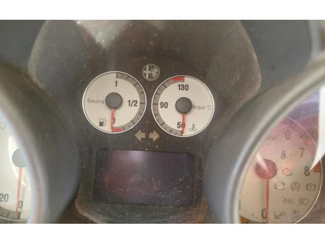 Панель приборов 156050196   Alfa Romeo GT       