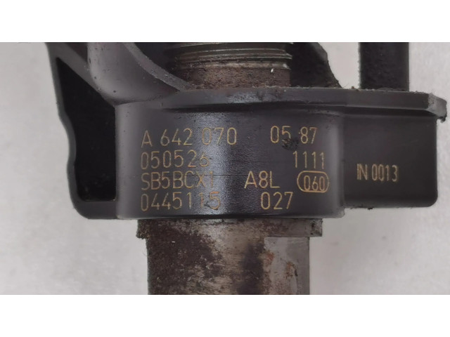 Vstřikovač 0445115027, A6420700587   Mercedes-Benz ML W164  pro naftový motor 3.0  