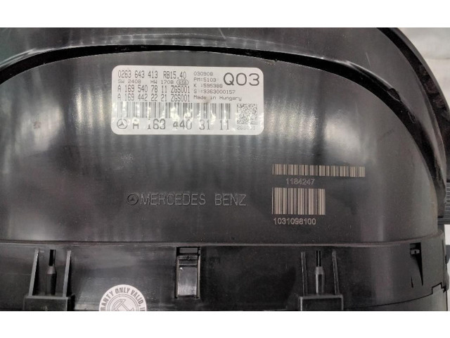 Přístrojová deska  Mercedes-Benz A W169 2004 A1694400811, 266920  