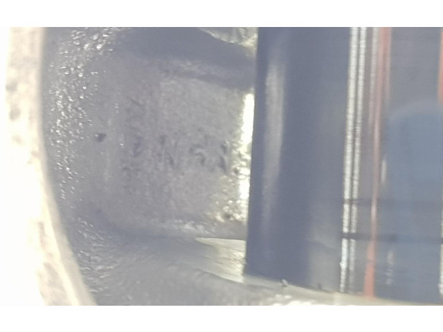 Píst 04L107065A, 04L107065A   Volkswagen Caddy     