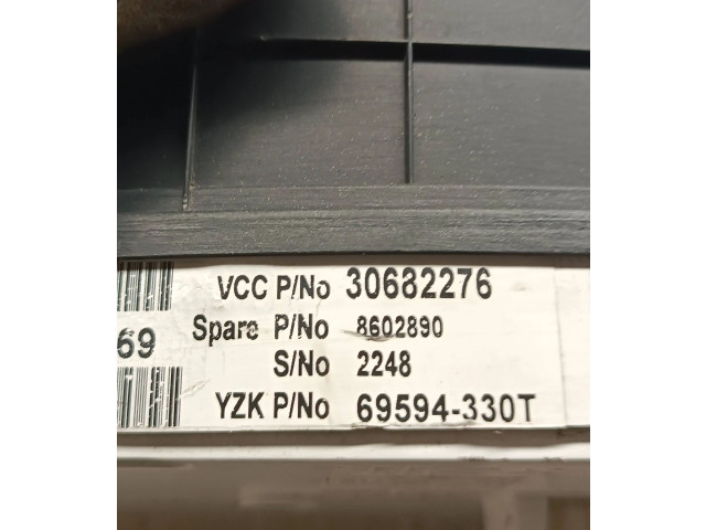 Přístrojová deska  Volvo XC90 2004 30682276, 69594330T  