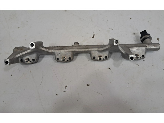 Vstřikovací lišta 7639979, 8694198   BMW 2 F22 F23  pro benzínový motor 2.0 B48 B20 A 