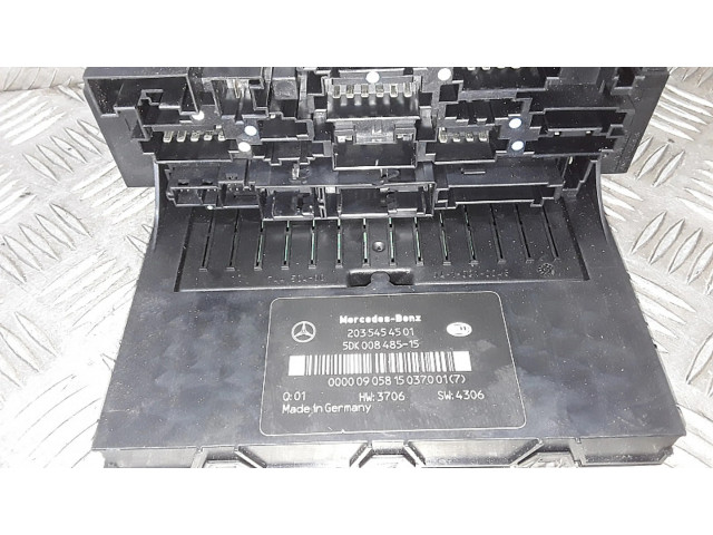 Блок предохранителей 2035454501   Mercedes-Benz CLC CL203    