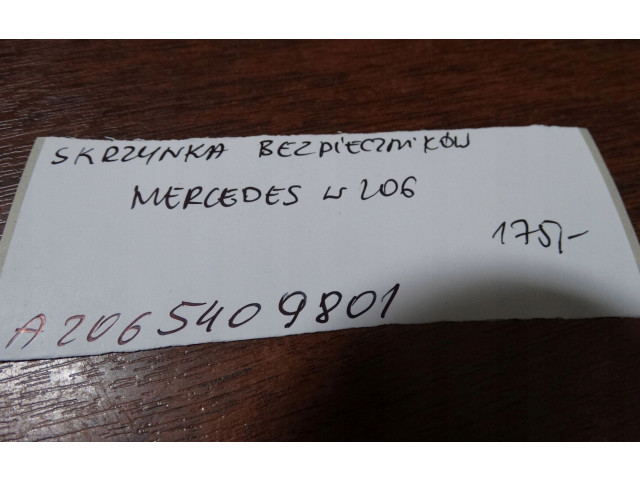   Pojistková skříňka A2065409801   Mercedes-Benz C W206 2024