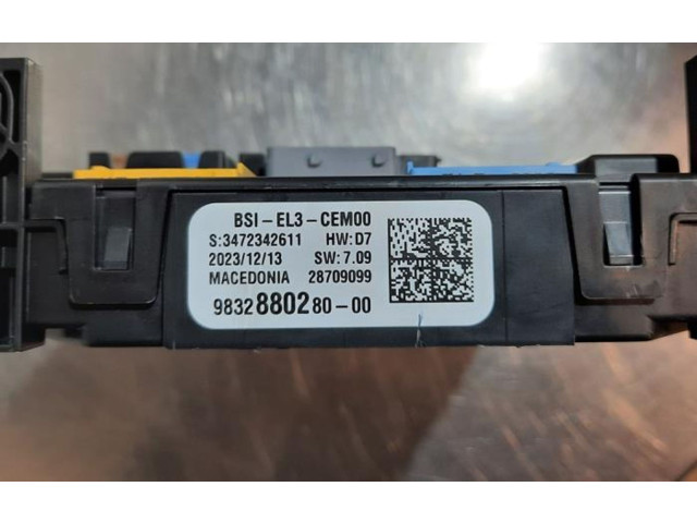 Блок предохранителей  9832880280   Citroen C3 Aircross    