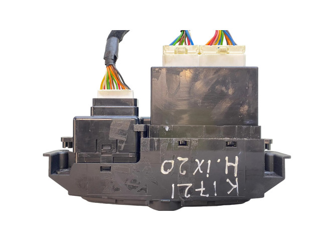 Дисплей    945101K000   Hyundai ix20