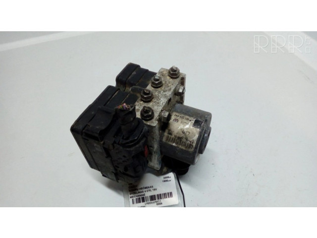 Блок АБС 2K0907379A, 2K0614117A   Volkswagen  Caddy  2004-2010 года