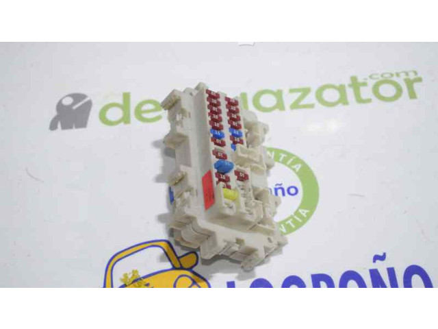   Pojistková skříňka 24350EA00A, 1812EA00A   Nissan NP300 2009