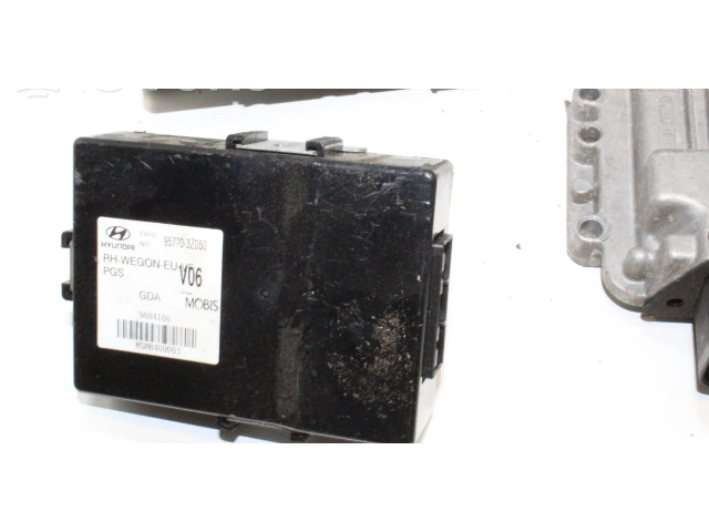 Řídící jednotka 0281018050, 391202A206   Hyundai i40 2011