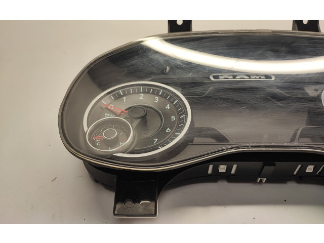 Панель приборов 68453471AD, P68453471AD   Dodge RAM 1500 DS       