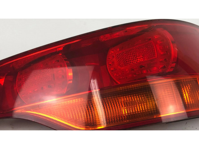 Задний фонарь  4L0945094, 027330202    Audi Q7 4L   2005-2015 года