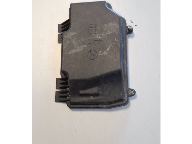   Pojistková skříňka A2055402428   Mercedes-Benz C W205 2014