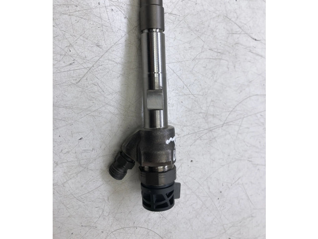 Vstřikovač 0445110613   Toyota Avensis T270     