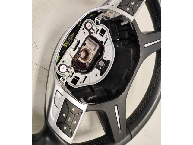 Volant Mercedes-Benz A W176 2016 3068639, 3070618  