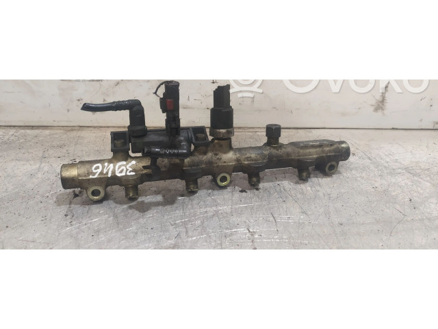 Топливная рампа 0445214017   Nissan Serena  