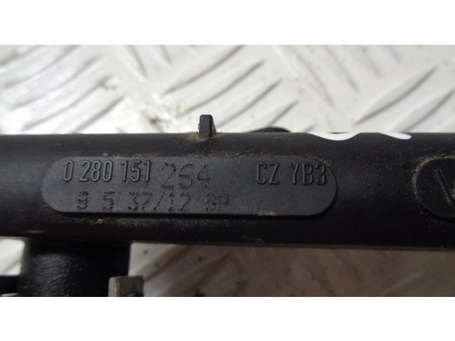Топливная рампа 04C133313, 04C133317E   Volkswagen Up 1.0 