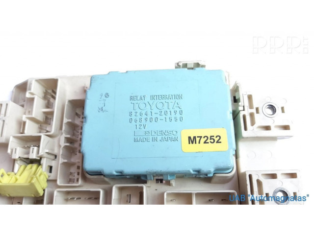 Блок предохранителей 8264120190, M7252   Toyota RAV 4 (XA10)    