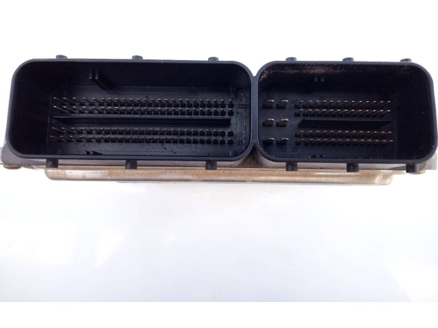 Řídící jednotka DDE7789572, 0281010565   BMW 3 E30 