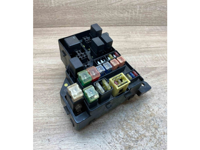 Блок предохранителей 1342FuseBox, PA66   Mazda 626    
