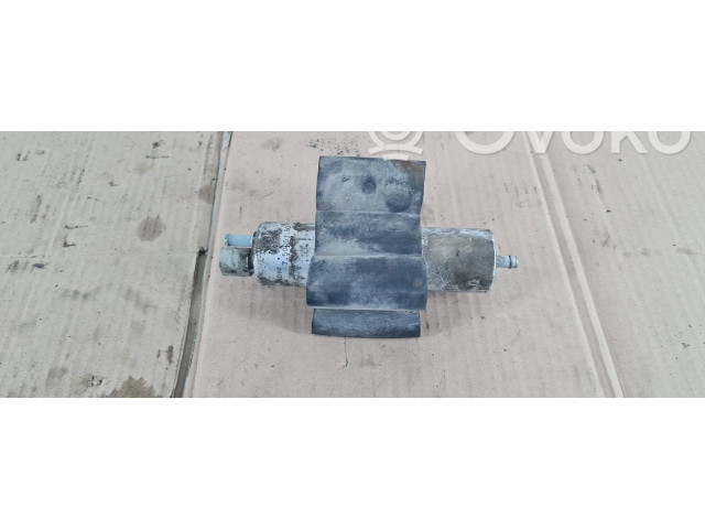 Vstřikovací lišta 75005160, 15T070   BMW 5 E39     