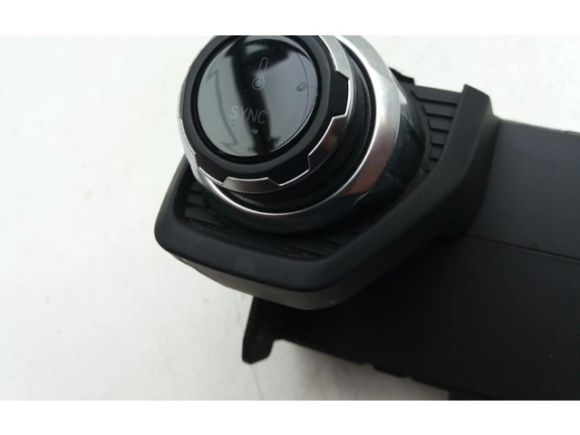 Блок управления климат-контролем 8893304828, 8893304828   Lynk & co 01