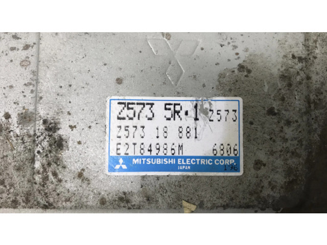 Блок управления двигателя Z5735R1, E2T84986M   Mazda 323