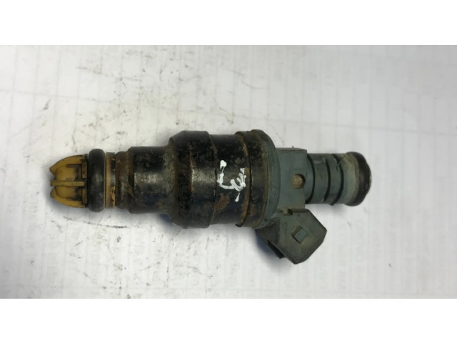 Vstřikovač 0280150715   BMW 3 E30  pro benzínový motor 0.0  