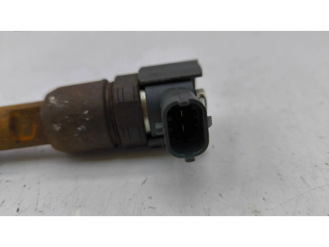 Vstřikovač 0445110320, 338002A900   Hyundai i30  pro naftový motor 1.6  