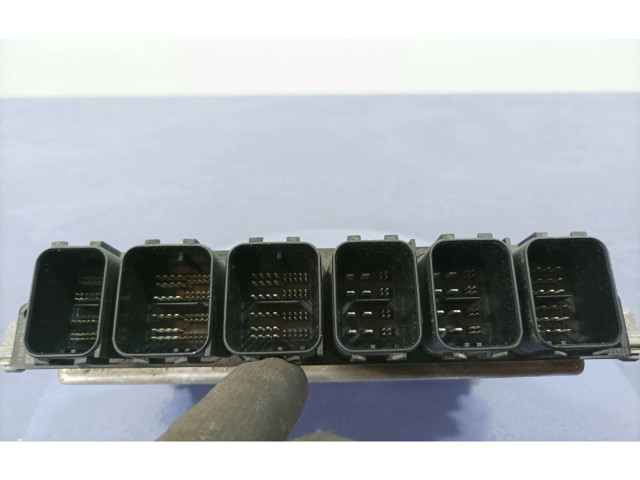 Řídící jednotka 8593204, 030012815   BMW 7 G11 G12 2016