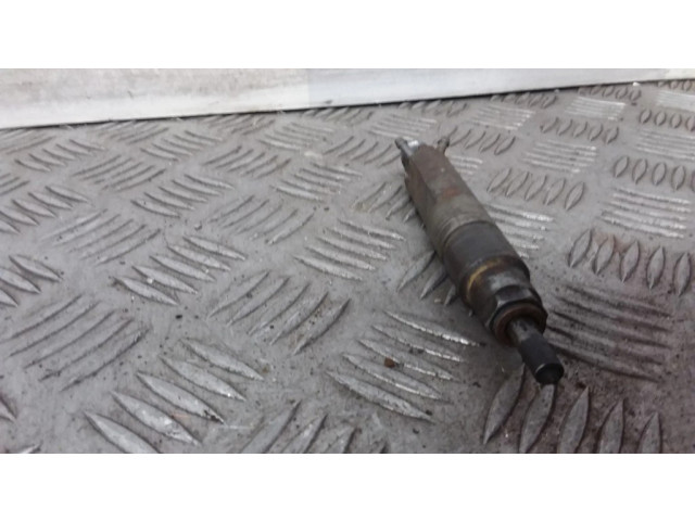 Vstřikovač 028130202J   Volkswagen PASSAT B5  pro naftový motor 2.0 AFN 
