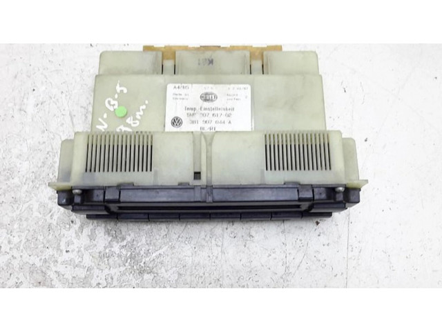 Блок управления климат-контролем 3B1907044A, 5HF00761702   Volkswagen PASSAT