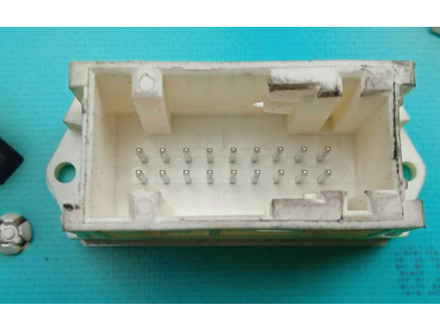 Přístrojová deska  Peugeot 407 2005 1.CONECTOR, VDO  