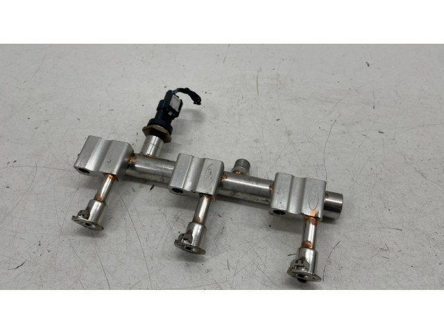 Vstřikovací lišta H6BG9D280AB   Ford Focus  pro benzínový motor 1.0  