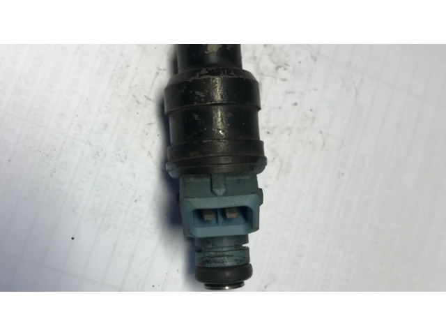Vstřikovač 0280150715   BMW 5 E34     